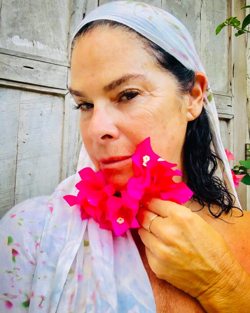 Lisa love - with flower
